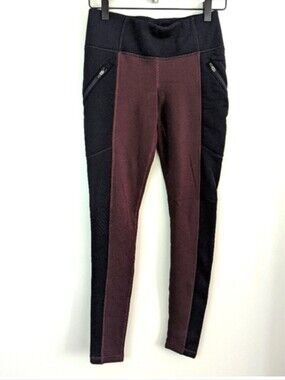 Two-Tone Maroon and Black Athleta Flewce Leggings. Sz XS
